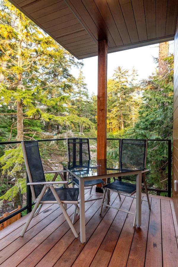 Storm Cove Suites Ucluelet Exterior foto